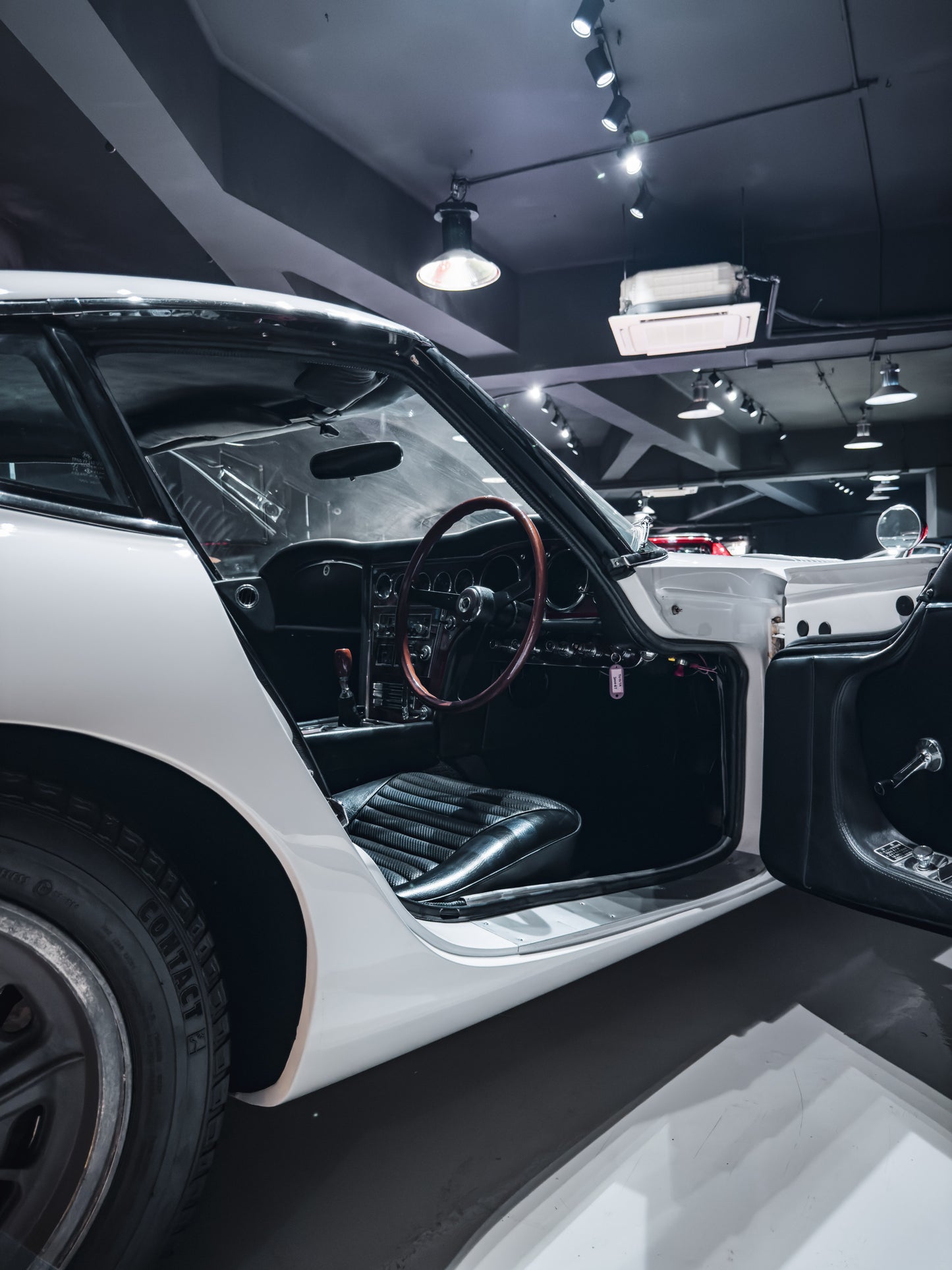 Toyota 2000GT