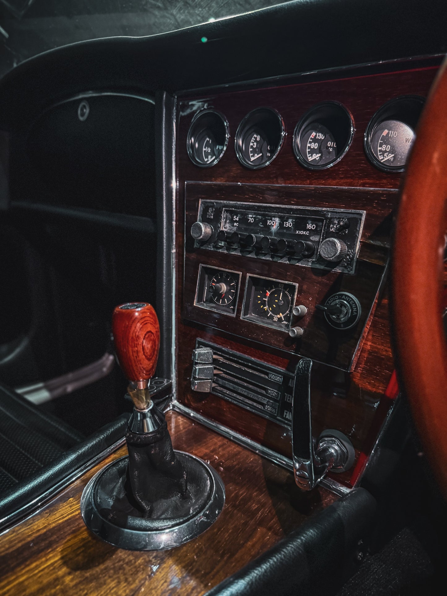 Toyota 2000GT