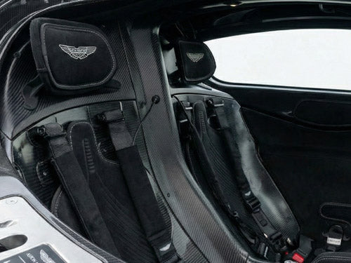 Aston Martin Valkyrie 2022