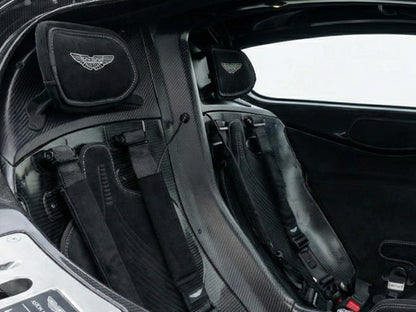 Aston Martin Valkyrie 2022