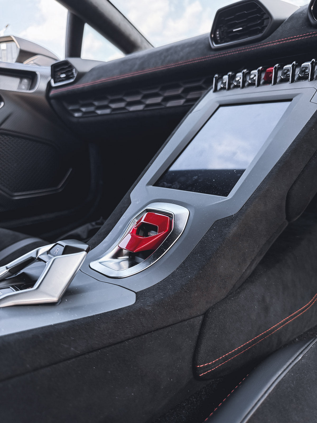 Lamborghini Huracán STO