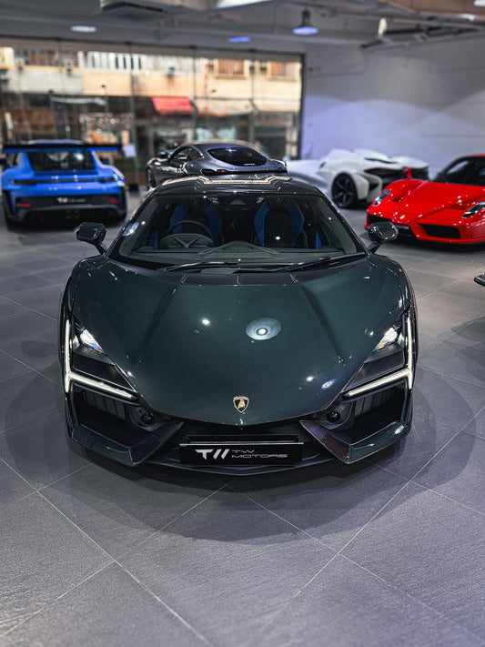 Lamborghini Revuelto