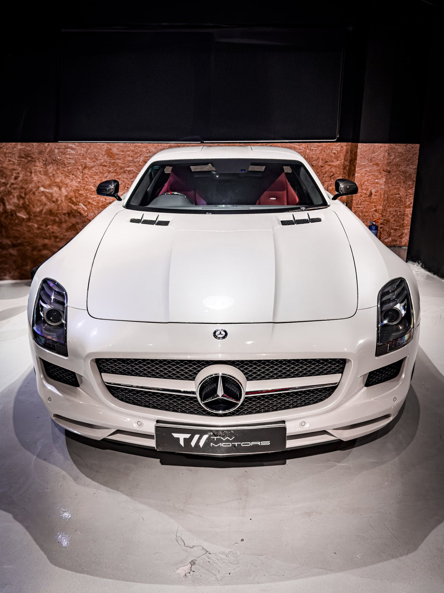Mercedes-Benz SLS AMG