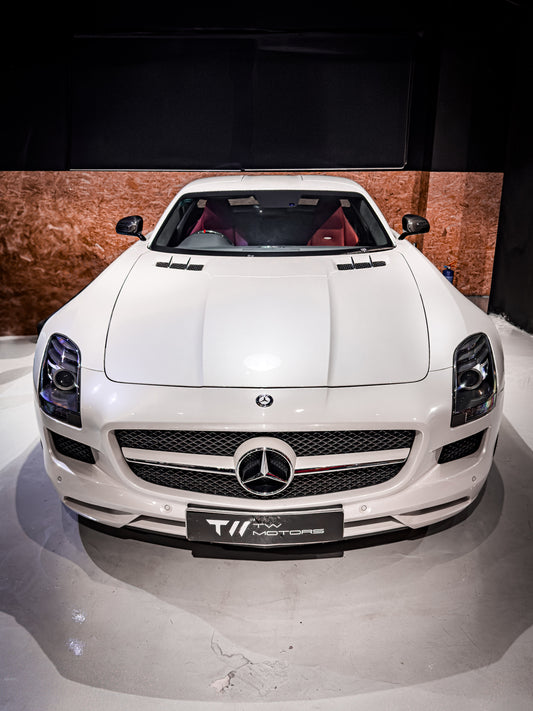 Mercedes-Benz SLS AMG